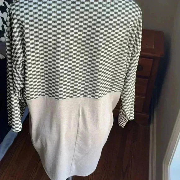 Snake print sequin pocket blouse from Zara - Picture 3 of 4